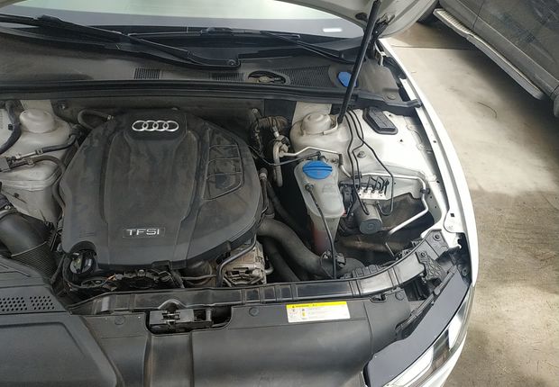 奥迪A5掀背 45TFSI [进口] 2014款 2.0T 自动 汽油 