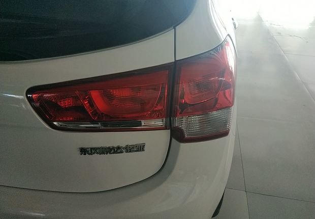 起亚K2 2015款 1.4L 自动 5门5座两厢车 GLS炫酷版 (国Ⅴ) 