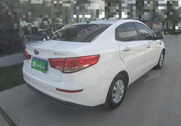 起亚K2 2015款 1.4L 手动 4门5座三厢车 GLS (国Ⅳ) 