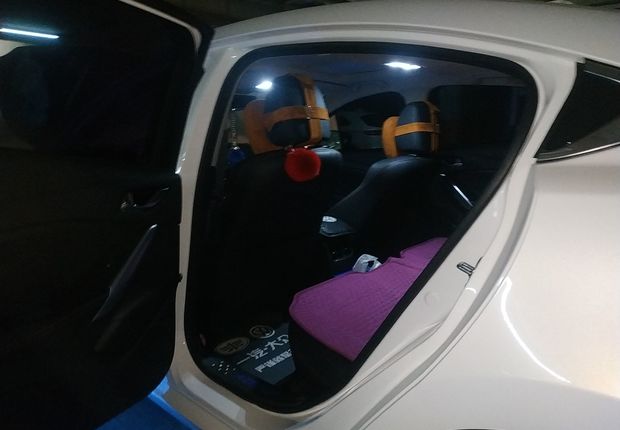 马自达6阿特兹 2015款 2.5L 自动 蓝天运动版 (国Ⅴ) 