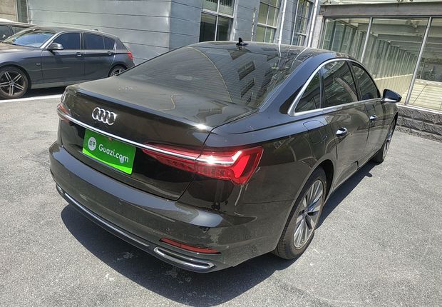 奥迪A6L 45TFSI 2019款 2.0T 自动 臻选致雅型 (国Ⅵ) 