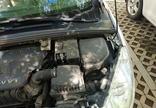 标致408 2013款 2.0L 自动 豪华型 (国Ⅳ) 