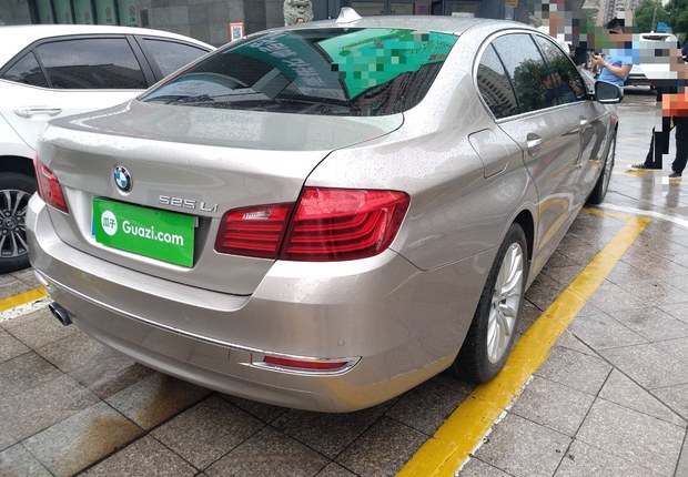 宝马5系 525Li 2014款 2.0T 自动 汽油 豪华设计套装 (国Ⅳ) 