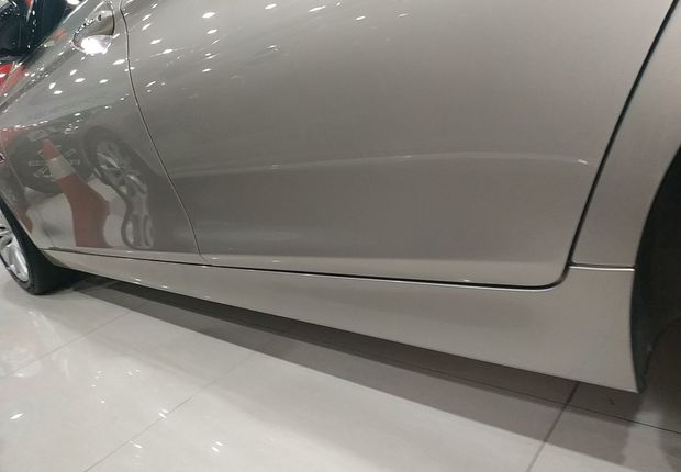 宝马5系 530Li 2014款 3.0L 自动 汽油 豪华设计套装 (国Ⅳ) 