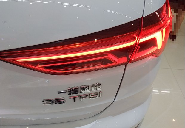 奥迪Q3 35TFSI 2019款 1.4T 自动 前驱 进取动感型 (国Ⅴ) 