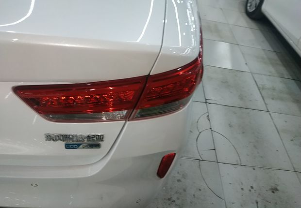 起亚K5 PHEV 2018款 2.0L 自动 智享版 (国Ⅴ) 