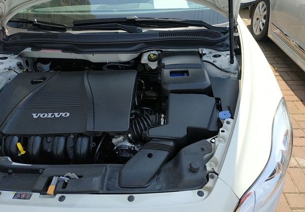 沃尔沃C30 [进口] 2013款 2.0L 自动 汽油 炫动版 