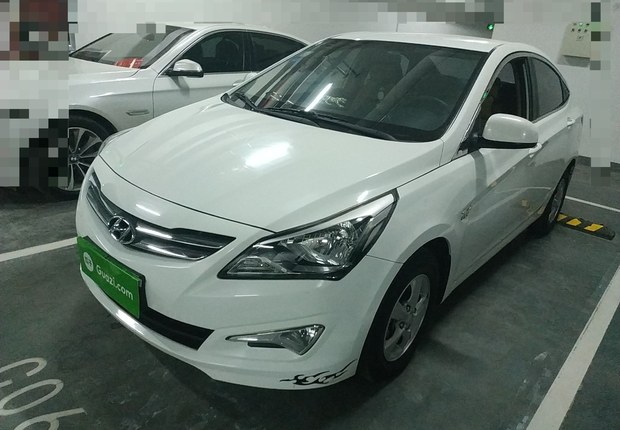 现代瑞纳 2014款 1.4L 手动 4门5座三厢车 智能型GLS (国Ⅳ) 