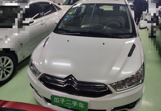 雪铁龙世嘉 2014款 1.6L 自动 4门5座三厢车 品尚型VTS版 (国Ⅴ) 