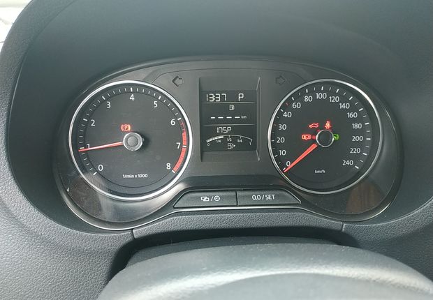 大众POLO 2014款 1.6L 自动 5门5座两厢车 舒适版 (国Ⅴ) 