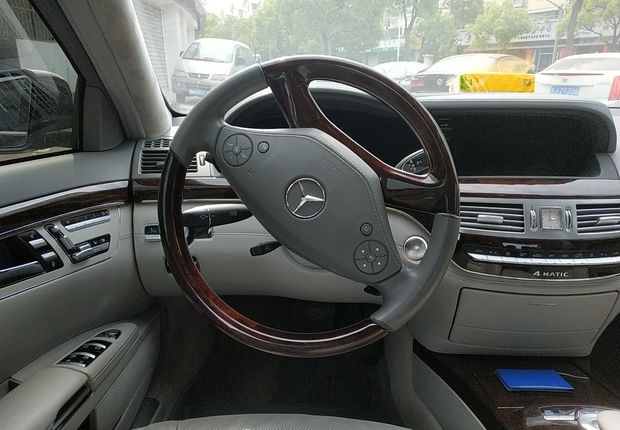 奔驰S级 S500 [进口] 2011款 4.7T 自动 汽油 加长版 