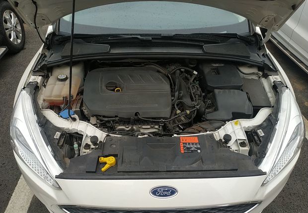 福特福克斯 2017款 1.5T 自动 5门5座两厢车 EcoBoost 180精英型 (国Ⅴ) 