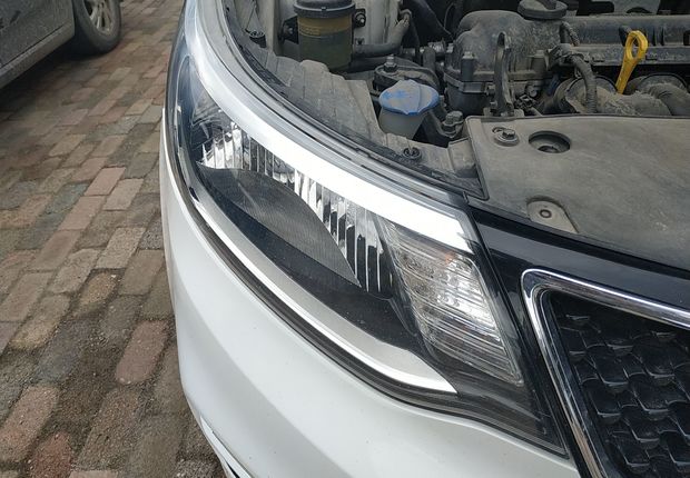 起亚K2 2015款 1.4L 自动 4门5座三厢车 GLS (国Ⅳ) 