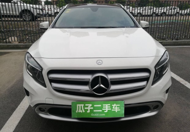 奔驰GLA 200 2016款 1.6T 自动 动感型 (国Ⅴ) 