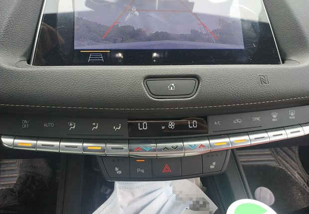 凯迪拉克XT4 2018款 2.0T 自动 28T豪华型 (国Ⅵ) 