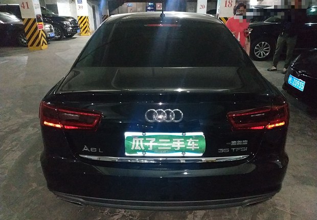 奥迪A6L 35TFSI 2018款 2.0T 自动 时尚型30周年纪念版 (国Ⅴ) 