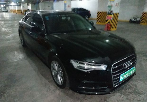 奥迪A6L 35TFSI 2018款 2.0T 自动 时尚型30周年纪念版 (国Ⅴ) 