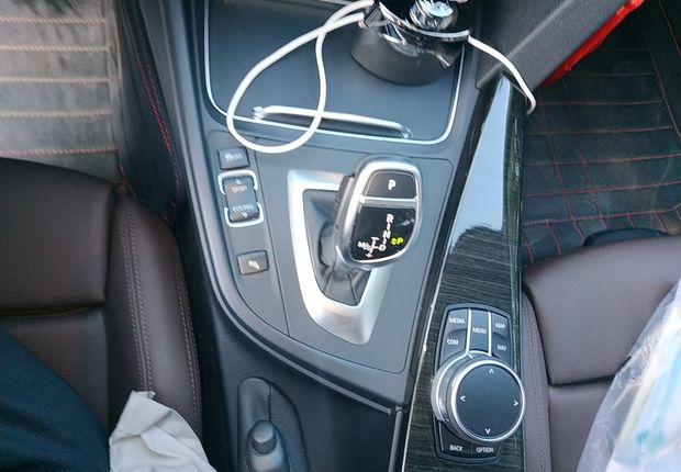 宝马3系 320Li 2018款 2.0T 自动 汽油 领先型豪华套装 (国Ⅴ) 
