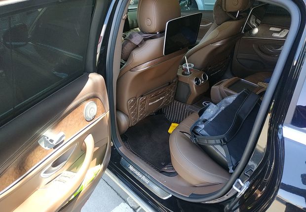 奔驰E级 E300L 2019款 2.0T 自动 汽油 豪华型 (国Ⅴ) 