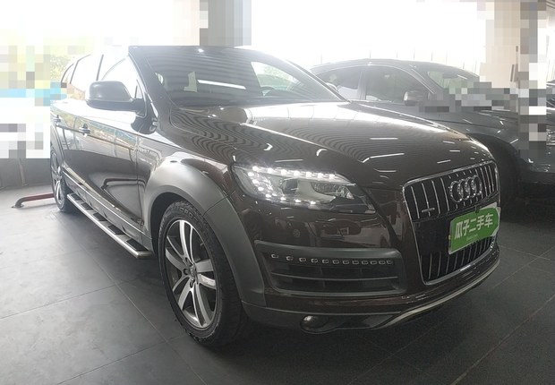 奥迪Q7 40 [进口] 2015款 3.0T 自动 典藏版 