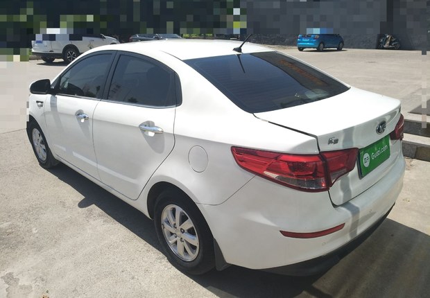 起亚K2 2015款 1.4L 手动 4门5座三厢车 GLS (国Ⅳ) 