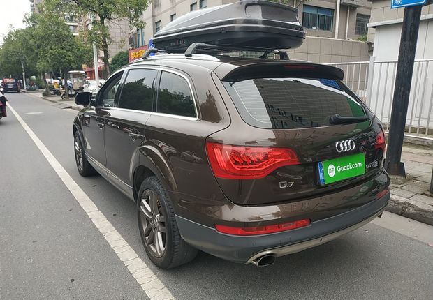 奥迪Q7 35 [进口] 2015款 3.0T 自动 进取型 