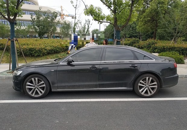 奥迪A6L 35TFSI 2018款 2.0T 自动 运动型30周年纪念版 (国Ⅴ) 