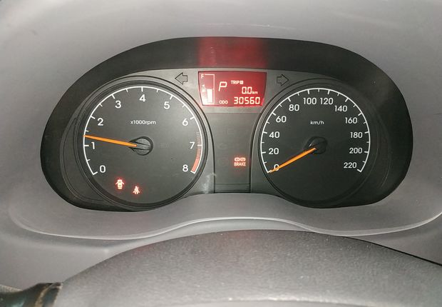 现代瑞纳 2016款 1.4L 自动 4门5座三厢车 智能型GLS (国Ⅴ) 