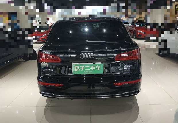 奥迪Q5L 40TFSI 2020款 2.0T 自动 荣享时尚型 (国Ⅵ) 