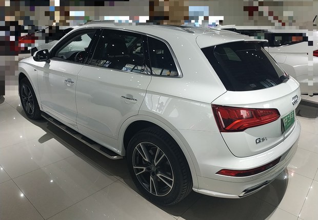 奥迪Q5L 45TFSI 2018款 2.0T 自动 尊享时尚型 (国Ⅴ) 