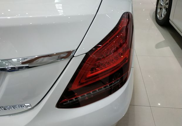 奔驰C级 C260L 2019款 1.5T 自动 运动版 (国Ⅵ) 