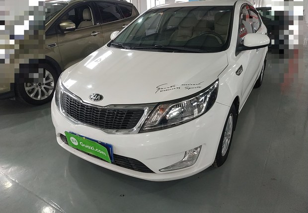 起亚K2 2012款 1.4L 手动 4门5座三厢车 GLS (国Ⅳ) 