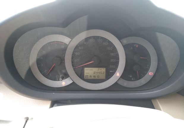 丰田RAV4 2011款 2.4L 自动 四驱 豪华型 (国Ⅳ) 