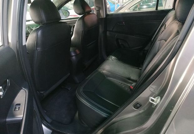 起亚智跑 2012款 2.0L 自动 前驱 GLS (国Ⅳ) 