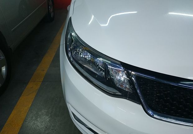 起亚K2 2015款 1.4L 手动 4门5座三厢车 GLS (国Ⅳ) 