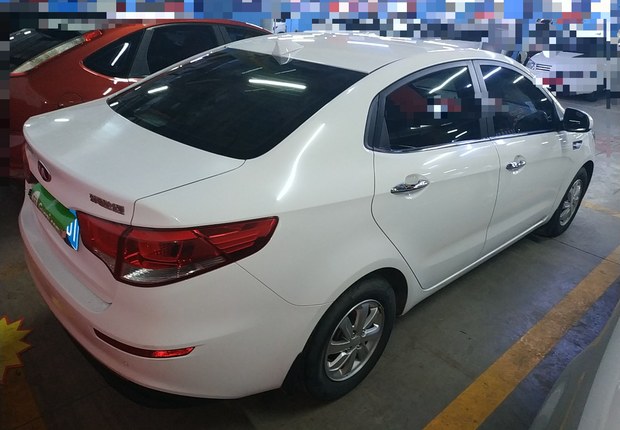 起亚K2 2015款 1.4L 手动 4门5座三厢车 GLS (国Ⅳ) 