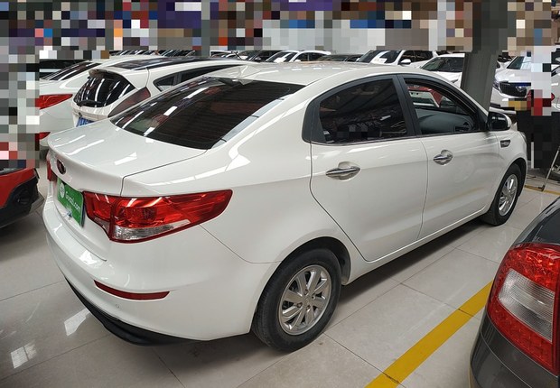 起亚K2 2015款 1.4L 手动 4门5座三厢车 GLS (国Ⅳ) 