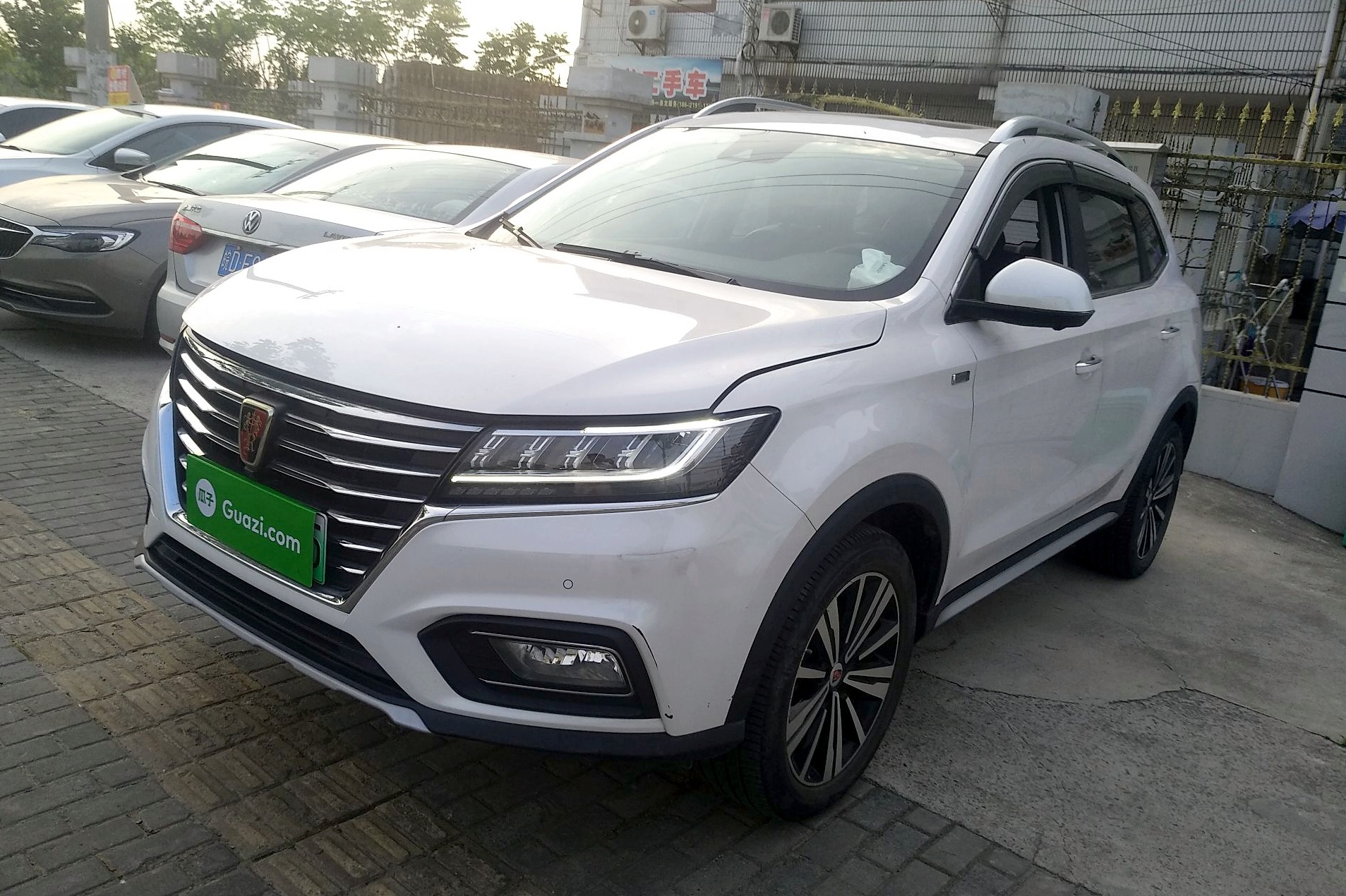 荣威erx5 2017款 erx5 50t 混动互联尊荣旗舰版