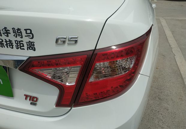 比亚迪G5 2014款 1.5T 自动 旗舰型 (国Ⅳ) 