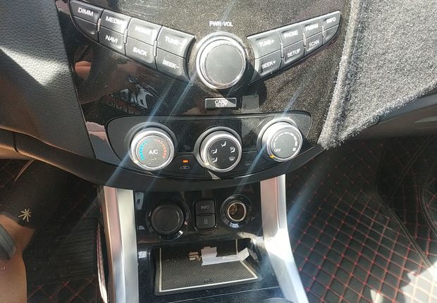 海马S5 2018款 1.6L 手动 前驱 豪华型 (国Ⅴ) 