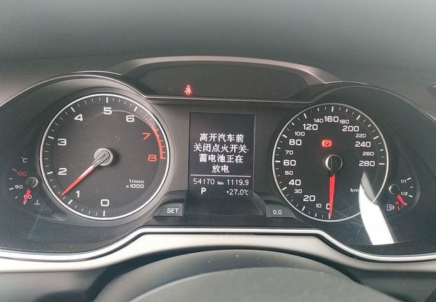 奥迪A4L 2013款 2.0T 自动 标准型 (国Ⅳ) 