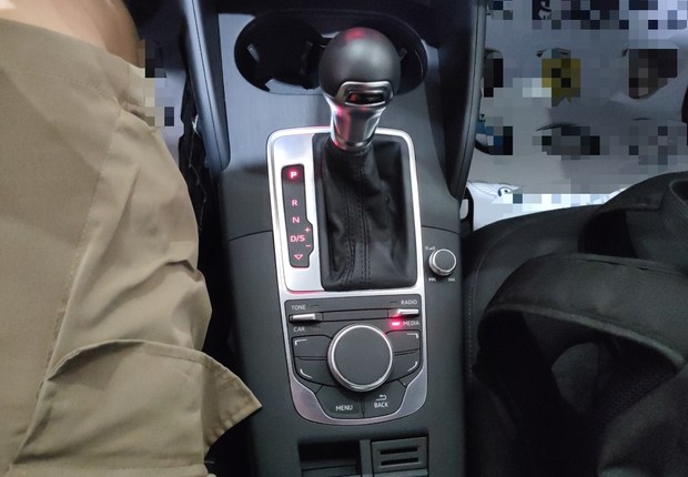奥迪A3 35TFSI 2016款 1.4T 自动 进取型Limousine (国Ⅴ) 