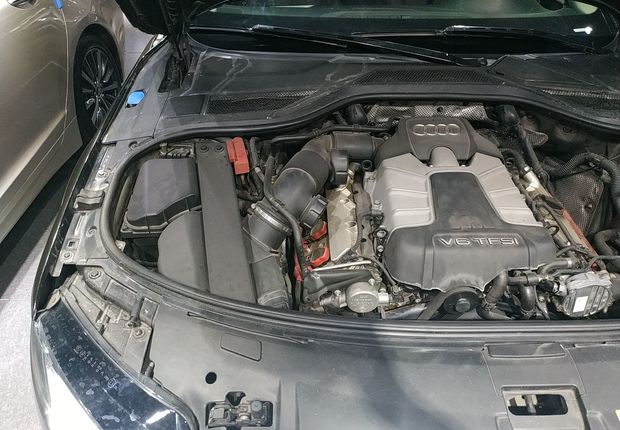 奥迪A8L [进口] 2011款 3.0T 自动 汽油 舒适型 