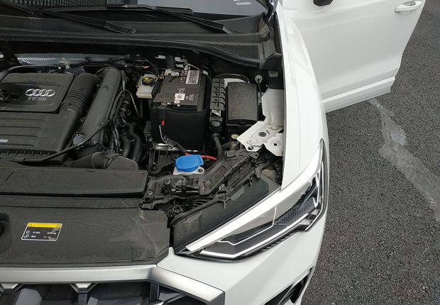 奥迪Q3 35TFSI 2019款 1.4T 自动 前驱 进取致雅型 (国Ⅵ) 