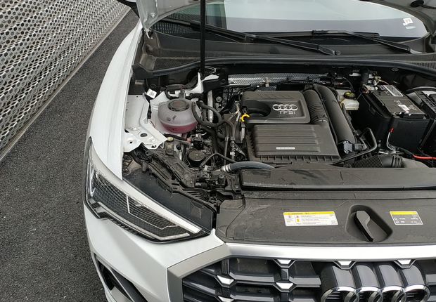 奥迪Q3 35TFSI 2019款 1.4T 自动 前驱 进取致雅型 (国Ⅵ) 