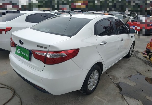 起亚K2 2012款 1.4L 手动 4门5座三厢车 GLS (国Ⅳ) 