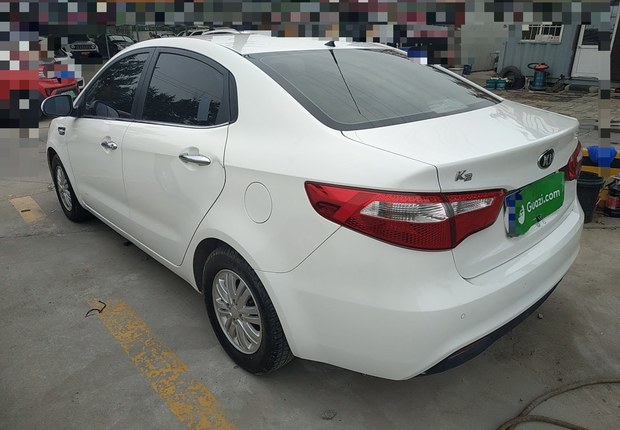 起亚K2 2012款 1.4L 手动 4门5座三厢车 GLS (国Ⅳ) 