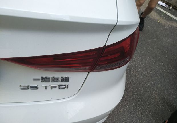 奥迪A3 35TFSI 2016款 1.4T 自动 进取型Limousine (国Ⅴ) 