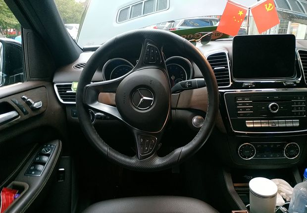 奔驰GLE级 GLE320 [进口] 2017款 3.0T 自动 豪华型 