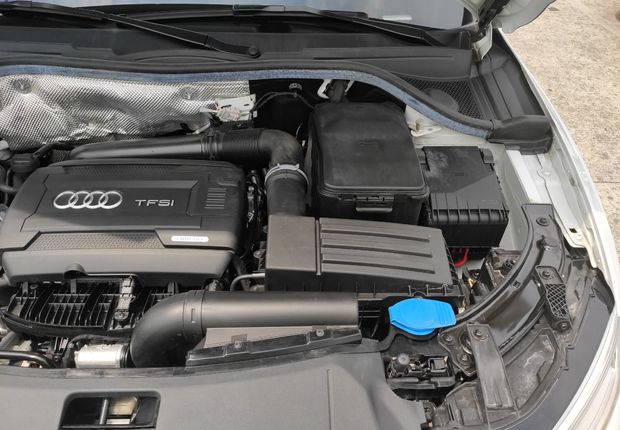 奥迪Q3 35TFSI 2018款 2.0T 自动 前驱 运动型30周年纪念版 (国Ⅴ) 